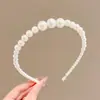 Diadema de Nuevo Estilo 2026 con Diseño de Corona Alta, Elegante Pasador de Perlas Artificiales, Diadema de Lujo Ligero Inspirada en Chanel para Uso Diario con Dientes