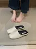 Mules negras únicas de punta cerrada para mujer, planas de verano sin cordones, antideslizantes, poco profundas, de un solo color.