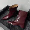 Botines grises súper elegantes para mujer, nuevo modelo de otoño, piel suave, estilo retro de nicho, botas de tacón alto puntiagudas que aumentan la altura