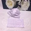 Mascarilla de lunares desechable spunlace impresa empaque independiente de tres capas filtrante transpirable amigable con la piel no mancha mismo estilo