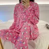 Pijama de espinha de peixe de alta qualidade para mulheres, conjunto de mangas compridas para primavera e outono, pode ser usado fora de casa, elegante para ficar em casa, design de borda contrastante