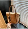 Bolsa Pequena Retro Fosca Transfronteiriça para Mulheres, Nova Bolsa Transversal de Pelúcia Outono/Inverno 2026, Bolsa de Balde Handbag Tendência Mais Vendida