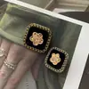 Estilo Chanel retro cuadrado flocado flor botón metálico traje de mujer abrigo de lana abrigo botón decorativo de punto