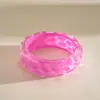 Pulseira Redonda Plissada Iridescente de Resina com Gradiente de Dopamina Europeia e Americana Cruzada de Nicho High-End Joia de Moda Personalizada para Mulheres