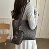 Set de tarjetero y bolso de mano de moda de lujo transfronterizo para mujer, que incluye un monedero, un bolso de patrón vintage de gran capacidad, un bolso de hombro y un bolso de mano
