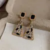 Elegantes Pendientes de Plata Estilo Francés con Diseño de Gota de Agua Geométrica Incrustada de Diamantes, Pendientes Dorados Vintage con un Toque de Lujo Ligero y Sensación de Alta Gama para Mujer
