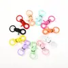Accesorios de llavero de pintura de color diy al por mayor hebilla de pinza color macarrón hebilla de perro de aleación hebilla colgante para equipaje