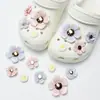 Zapatos Croc 2025 Accesorios Sencillos Ins Corazón Girly Zapatos Croc Hebillas de Zapatos Lindas de Gama Alta Versátiles Flores para Zapatos