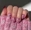 Pegatinas para Uñas Manicura Francesa Blanca con Flor en Relieve y Puntos Rojos Pequeños Estilo Floral Suave Piezas de Uñas Postizas Transfronterizas Hechas a Mano