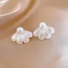 Pendientes de Perla con Forma de Pétalo y Aguja Plateada Xu Mo Yaozi, Mismo Estilo que Zhao Lusi, Pendientes Elegantes con un Diseño de Nicho, Pendientes al por Mayor