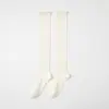 Meias longas de algodão femininas de outono com acabamento em renda, meias de cano alto, meias simples estilo coreano que valorizam as pernas para usar com botas