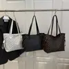 Bolso Bandolera Nuevo para Otoño e Invierno Bolso Grande para Viajes Diarios para Mujer 2025 Bolso Tote Simple Retro Bolso de Hombro Versátil de Gran Capacidad Moderno