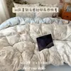 Designs populares no Xiaohongshu ~ Conjunto de quatro peças estampado estilo nuvem macia estilo Ins para dormitórios estudantis, conjunto de lençóis de três peças