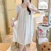 Bata de Noche Floral Suelta Cuadrada con Encaje Transfronteriza para Mujer, Ropa de Casa Sencilla de Algodón Nube de Verano, Manga Corta con Almohadillas en el Pecho
