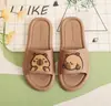 Nuevas Chanclas de Eva de Verano para Mujer con Dibujos Capi Suelas Gruesas para el Hogar y Interiores Chanclas Antideslizantes Venta al por Mayor
