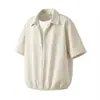 Camisa estilo coreano de duas peças falsas com decote V e manga curta, design moderno de verão com barra listrada casual e mangas curtas elásticas