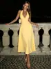 Novo Outono Comércio Exterior Moda Feminina Europeia e Americana Sexy Decote V Profundo Gola Halter Costas Abertas Bodycon Slim Fit Vestido para Mulheres