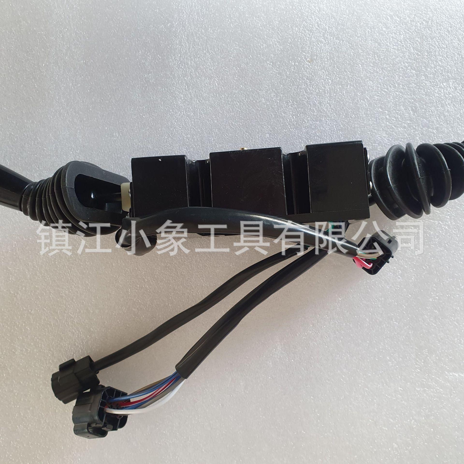 杭叉JP255插头562 (3)