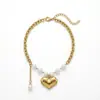 Pulseira de Aço Inoxidável Nova Moda Europeia e Americana Cor Duradoura com Pingente de Coração, Floco de Neve, Trevo de Quatro Folhas e Pérola para Mulheres