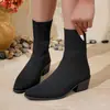 Botas de tornozelo slim fit estilo europeu e americano para tamanhos grandes 2025 para mulheres, botins de salto alto, botas únicas de malha para outono e inverno, sapatos de bico quadrado com salto grosso, botas femininas