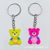 Oso de Dibujos Animados Lindo Colgante de Plástico Suave de PVC Decoración de Colgante para Bolsos Regalo para Estudiantes Listo para Venta al por Mayor