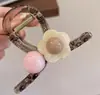 Nuevo Clip de Pelo de Bola de Acrílico con Flor de Verano 2024 Nuevo Pasador para el Cabello de Tiburón para Mujeres