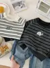 Sudadera Rayada para Niños Primavera y Otoño 2026 Nuevo Estilo Coreano Elegante Camiseta Básica de Manga Larga para Niños Top de Moda