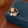 Anillo Abierto de Perla Irregular con Circonita Lujo Ligero Gama Alta Nicho Anillo para Dedo Índice Joyería Francesa Retro Versátil para Mujer