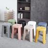 Taburete de plástico creativo moderno para el hogar, taburete cuadrado simple para comedor, engrosado, apilable, taburete para vestidor, moda de lujo ligero