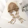 Gorro de Invierno Rojo Tejido a Mano con Borlas para Mujer, Estilo Étnico, Moderno, Retro, Gorro de Lana Tejido para Adelgazar la Cara