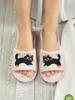 Novas Pantufas de Gato de Desenho Animado de Comércio Exterior para Mulheres, Pantufas Abertas para Casa, Pantufas de Algodão Listradas, Venda Quente Atacadista Transfronteiriça