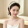 Diadema de lunares plisada con dientes estilo coreano, diadema de tela vintage, accesorio para el cabello antideslizante para mujer para arreglar el cabello suelto, en stock