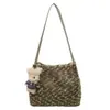 Bolsos de Lana Retro de Nicho para Otoño e Invierno para Mujer 2025 Nuevo Estilo Bolso Cruzado Versátil Bolso de Mano de Moda Bolso Cubo