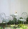 Juego de mesa y sillas de balcón de hierro forjado simple de tres piezas para patio, interior, exterior, ocio, cafetería, tienda de té con leche, mesa de centro pequeña