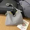 Bolsa de Ombro Grande Capacidade Estilo Preguiçoso para Mulheres Outono e Inverno 2025 Nova Bolsa de Ombro de Veludo Cotelê Bolsa Tote de Veludo Cotelê