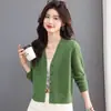 26 Estilo Novo de Primavera e Outono Roupas para Mãe Estilo Coreano Cardigã de Tricô com Decote V Casaco Suéter Curto de Primavera e Outono Blusa Suéter para Mulheres