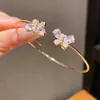 Pulseira de Amor com Laço Cravejado de Zircônia Transfronteiriça, Moda de Nicho, Versátil, Pulseira de Alto Padrão, Joia de Mão Estilo Retrô para Mulheres