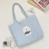 69111 Bolsa de lona fofa com bordado de animal 3D em desenho animado e padrão xadrez, bolsa de ombro versátil em estilo preppy, adequada para o dia a dia