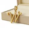 Fornecimento de Website Independente Colar com Pingente de 26 Letras, Banhado a Cobre com Ouro 18K e Cravejado com Diamantes, Estilo Europeu e Americano, Exclusivamente para Joias Transfronteiriças