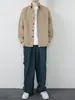 Camisa suelta de manga larga de color liso estilo japonés para hombre, adecuada para primavera y otoño, chaqueta casual versátil, estiliza y es elegante, diseño simple