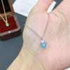 Nuevo collar de diamantes flash en forma de gota de agua de amor, lujo ligero, simple, cadena para el cuello de tesoro azul, diseño de nicho, cadena para la clavícula que combina con todo al por mayor