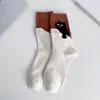Calcetines degatito para mujer, calcetines de media pantorrilla para otoño e invierno, calcetines cálidos de felpa de dibujos animados lindos estilo coreano sin costuras holgados para mujer, venta al por mayor