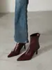 Botines Europeos de Estación Puntiagudos Elásticos Adelgazantes Invierno Nuevos Simples Marrones con Cremallera Trasera Modernos de Tacón Alto Fino para Tobillo Mujer