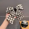 Diadema de Lazo Floral Blanco y Negro Estilo Coreano Lujo Ligero Cuerda para el Cabello de Mujer Pinza Elástica para Cola de Caballo Pinza de Resorte Accesorio para el Cabello