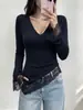 2026 Nuevo Comercio Electrónico Transfronterizo Europeo y Americano Camiseta Básica Casual para Mujer de Color Sólido Manga Larga Cuello en V Dobladillo Asimétrico Top