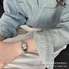 IEKE reloj sencillo y elegante estilo Hong Kong doméstico estudiante Mujer Lujo ligero sentido de alta gama nicho reloj de cuarzo comercio exterior transfronterizo