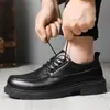 Zapatos de cuero para hombre de suela gruesa negra, zapatos de trabajo con cordones estilo británico, cuero suave, resistentes al desgaste, que aumentan la altura, zapatos formales para novio