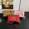 Bolsa Feminina da Moda 2025 Nova Nicho Estilo Western Texturizada Corrente Bordado Xadrez Bolsa Pequena Quadrada de Ombro Único Transversal