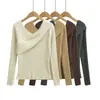 T406-26 Otoño Retro Suave Irregular Cruzado Hombro Descubierto Hombro Inclinado Cuello en V Ajustado Camiseta de Punto Base Capa Base
