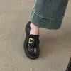 Sapatos de Couro Pretos Brilhantes Diários que Aumentam a Altura Estilo Retrô Versáteis Sapatos Sociais de Couro Estilo Britânico Sapatos Casuais Loafers com Solado Grosso que Aumentam a Altura para Mulheres